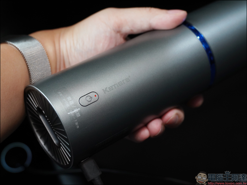Kamera 充電式無線吸塵器 KA-V11 開箱|吹吸兩用、強大吸力!車用居家吸塵、真空抽氣都好用,隨手清潔好幫手 - 電腦王阿達 Kamera 充電式無線吸塵器 KA-V11 開箱|吹吸兩用、強大吸力!車用居家吸塵、真空抽氣都好用,隨手清潔好幫手 - 電腦王阿達