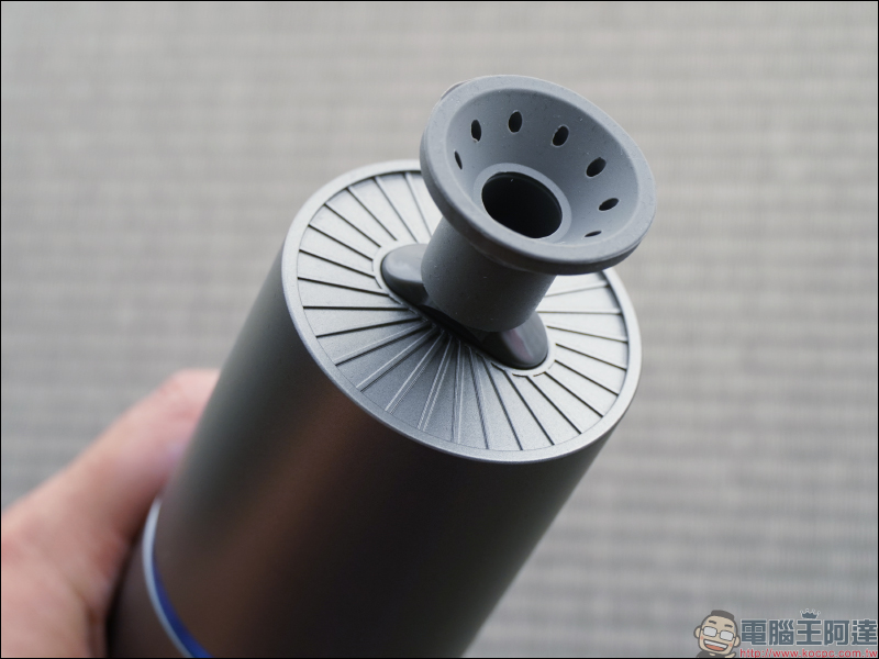 Kamera 充電式無線吸塵器 KA-V11 開箱|吹吸兩用、強大吸力!車用居家吸塵、真空抽氣都好用,隨手清潔好幫手 - 電腦王阿達 Kamera 充電式無線吸塵器 KA-V11 開箱|吹吸兩用、強大吸力!車用居家吸塵、真空抽氣都好用,隨手清潔好幫手 - 電腦王阿達