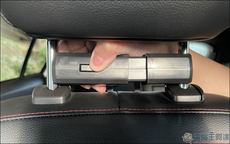 Kamera 超實用 5 款生活小物開箱|車用後座頭枕支架、萬用折疊手機夾、皮革防水桌墊、滾筒黏毛器、電池收納盒 - 電腦王阿達 Kamera 超實用 5 款生活小物開箱|車用後座頭枕支架、萬用折疊手機夾、皮革防水桌墊、滾筒黏毛器、電池收納盒 - 電腦王阿達