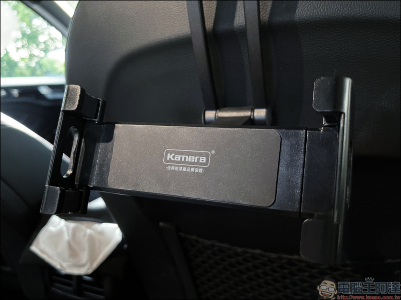 Kamera 超實用 5 款生活小物開箱|車用後座頭枕支架、萬用折疊手機夾、皮革防水桌墊、滾筒黏毛器、電池收納盒 - 電腦王阿達 Kamera 超實用 5 款生活小物開箱|車用後座頭枕支架、萬用折疊手機夾、皮革防水桌墊、滾筒黏毛器、電池收納盒 - 電腦王阿達