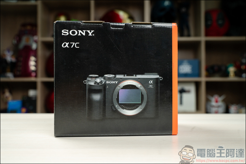 對焦快+翻轉螢幕!最輕巧全片幅單眼VLOG神器 SONY A7C 開箱 - 電腦王阿達 對焦快+翻轉螢幕!最輕巧全片幅單眼VLOG神器 SONY A7C 開箱 - 電腦王阿達