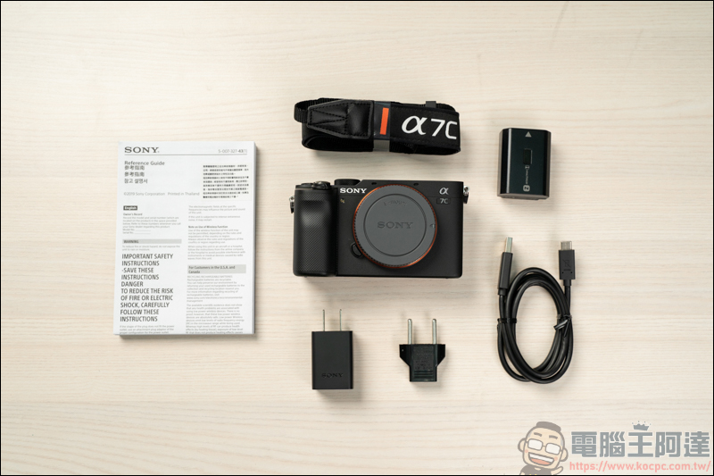 對焦快+翻轉螢幕!最輕巧全片幅單眼VLOG神器 SONY A7C 開箱 - 電腦王阿達 對焦快+翻轉螢幕!最輕巧全片幅單眼VLOG神器 SONY A7C 開箱 - 電腦王阿達