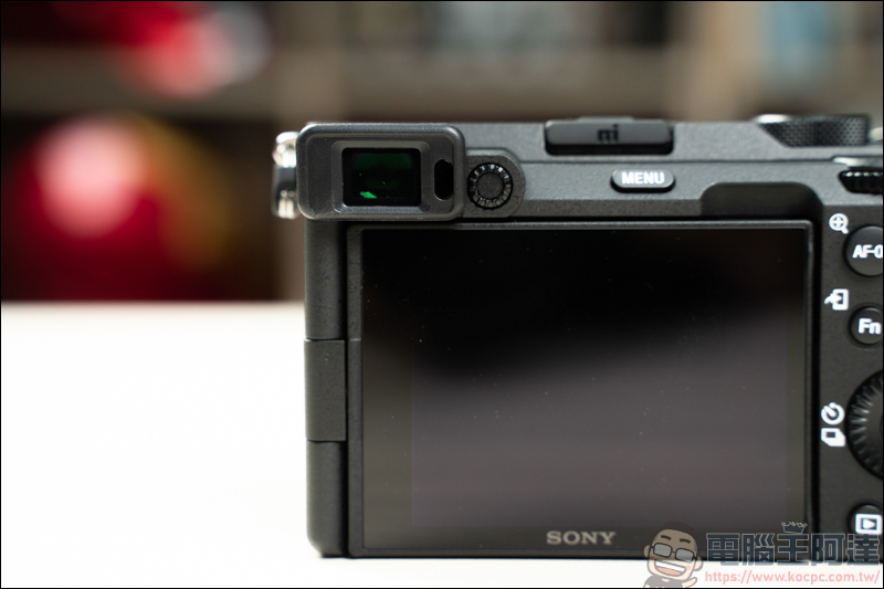 對焦快+翻轉螢幕!最輕巧全片幅單眼VLOG神器 SONY A7C 開箱 - 電腦王阿達 對焦快+翻轉螢幕!最輕巧全片幅單眼VLOG神器 SONY A7C 開箱 - 電腦王阿達