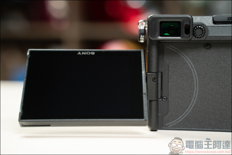 對焦快+翻轉螢幕!最輕巧全片幅單眼VLOG神器 SONY A7C 開箱 - 電腦王阿達 對焦快+翻轉螢幕!最輕巧全片幅單眼VLOG神器 SONY A7C 開箱 - 電腦王阿達