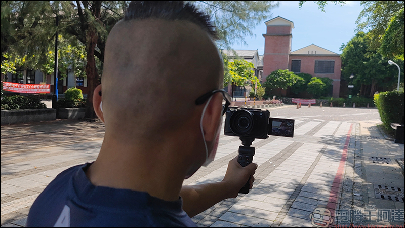 對焦快+翻轉螢幕!最輕巧全片幅單眼VLOG神器 SONY A7C 開箱 - 電腦王阿達 對焦快+翻轉螢幕!最輕巧全片幅單眼VLOG神器 SONY A7C 開箱 - 電腦王阿達