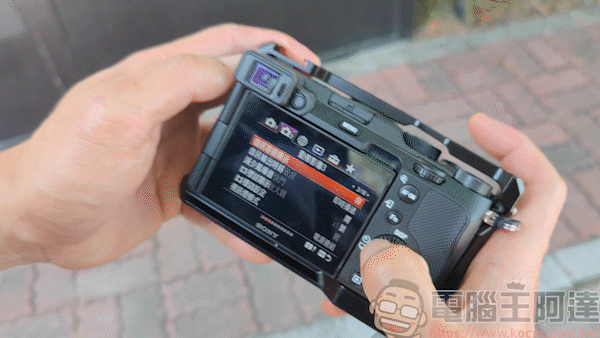 對焦快+翻轉螢幕!最輕巧全片幅單眼VLOG神器 SONY A7C 開箱 - 電腦王阿達 對焦快+翻轉螢幕!最輕巧全片幅單眼VLOG神器 SONY A7C 開箱 - 電腦王阿達