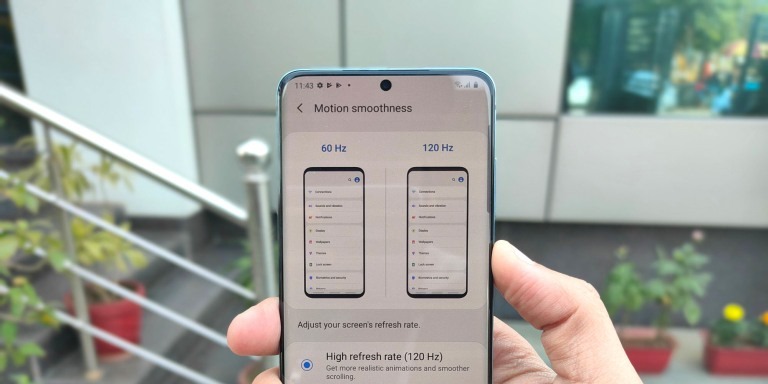 Could-we-really-see-an-iPhone-punch-hole-display Could-we-really-see-an-iPhone-punch-hole-display