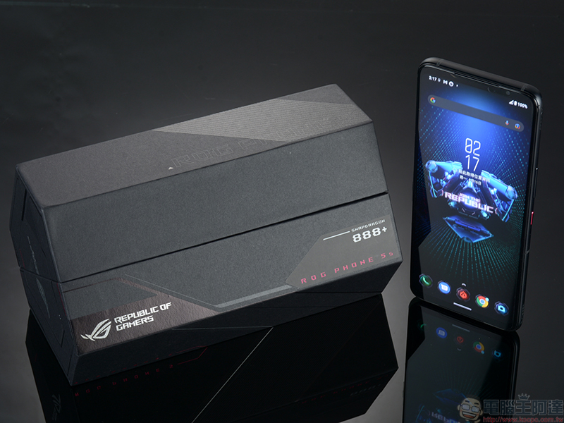 ROG Phone 5s Pro 開箱體驗:狂野效能讓你戰無不勝(評價 評測 動手玩) - 電腦王阿達 ROG Phone 5s Pro 開箱體驗:狂野效能讓你戰無不勝(評價 評測 動手玩) - 電腦王阿達