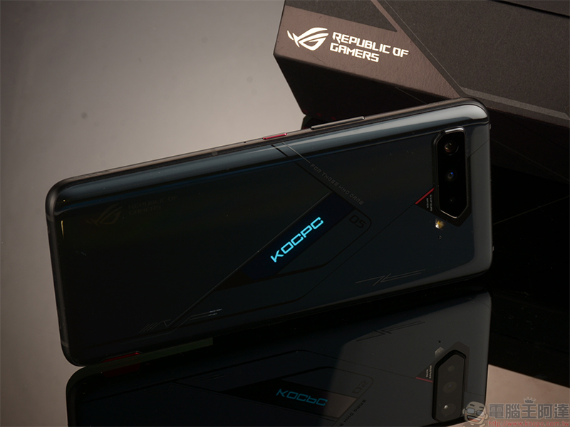 ROG Phone 5s Pro 開箱體驗:狂野效能讓你戰無不勝(評價 評測 動手玩) - 電腦王阿達 ROG Phone 5s Pro 開箱體驗:狂野效能讓你戰無不勝(評價 評測 動手玩) - 電腦王阿達