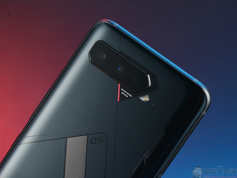 ROG Phone 5s Pro 開箱體驗:狂野效能讓你戰無不勝(評價 評測 動手玩) - 電腦王阿達 ROG Phone 5s Pro 開箱體驗:狂野效能讓你戰無不勝(評價 評測 動手玩) - 電腦王阿達