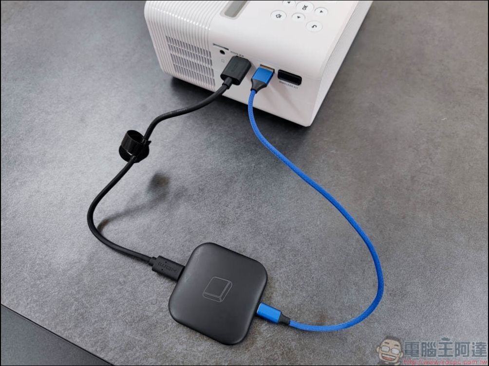 ROLY M2 多功能微型投影機 開箱 - 20 ROLY M2 多功能微型投影機 開箱 - 20