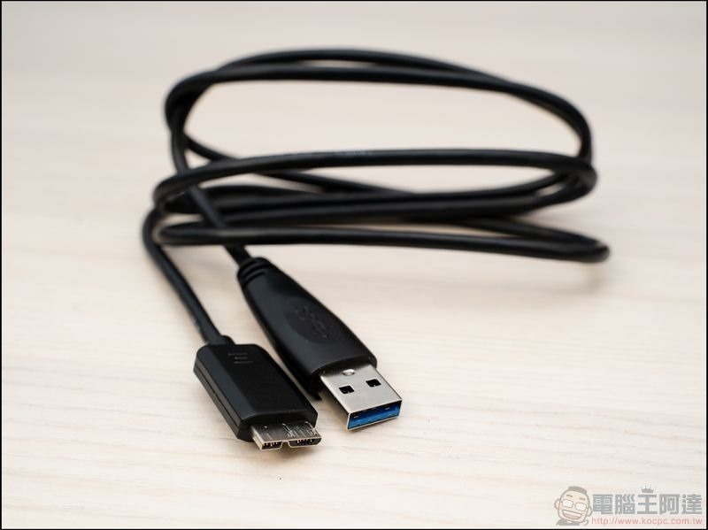 Seagate FireCuda Gaming Hub 開箱實測 - 06 Seagate FireCuda Gaming Hub 開箱實測 - 06