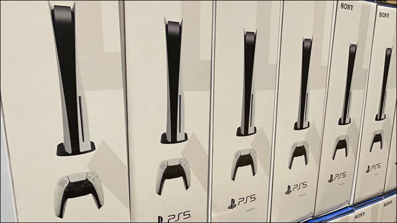 PS5 小改款新機無預警現身澳洲實體門市！機身重量更輕、底座改為手擰螺絲安裝 - 電腦王阿達