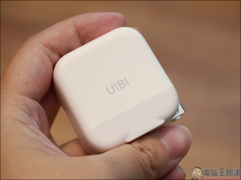 iPhone 13 快充必備! Allite 系列與 UIBI 系列快速充電器開箱 - 電腦王阿達 iPhone 13 快充必備! Allite 系列與 UIBI 系列快速充電器開箱 - 電腦王阿達