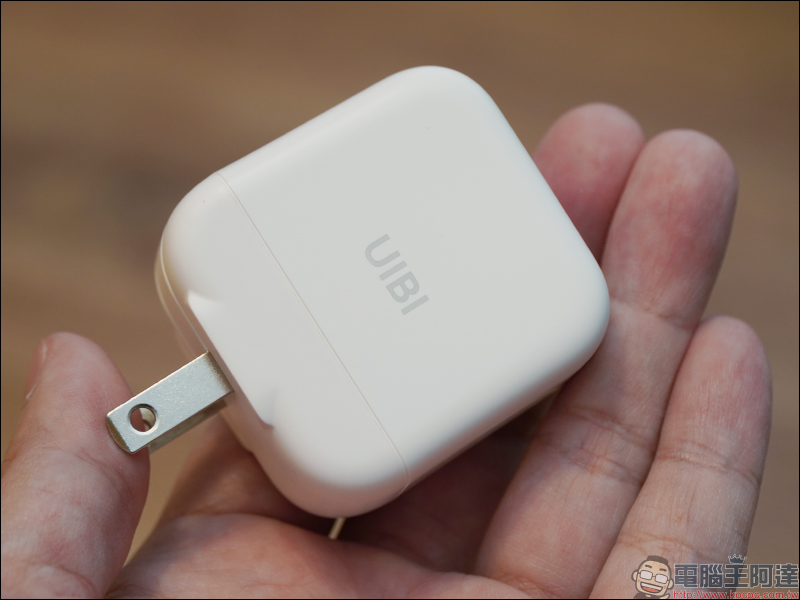 iPhone 13 快充必備! Allite 系列與 UIBI 系列快速充電器開箱 - 電腦王阿達 iPhone 13 快充必備! Allite 系列與 UIBI 系列快速充電器開箱 - 電腦王阿達