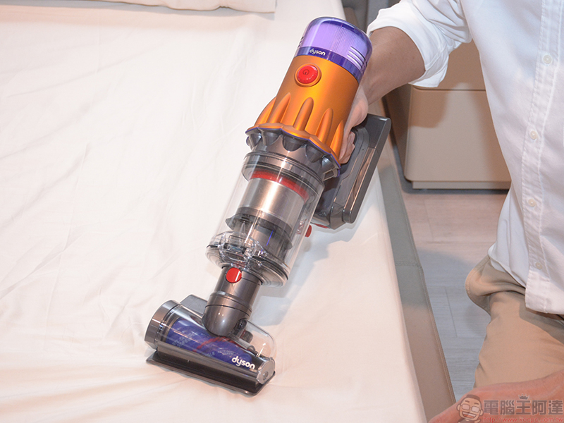 Dyson V12 Detect Slim 智能輕量無線吸塵器正式登台,以雷射偵測使微塵無所遁形 - 電腦王阿達 Dyson V12 Detect Slim 智能輕量無線吸塵器正式登台,以雷射偵測使微塵無所遁形 - 電腦王阿達
