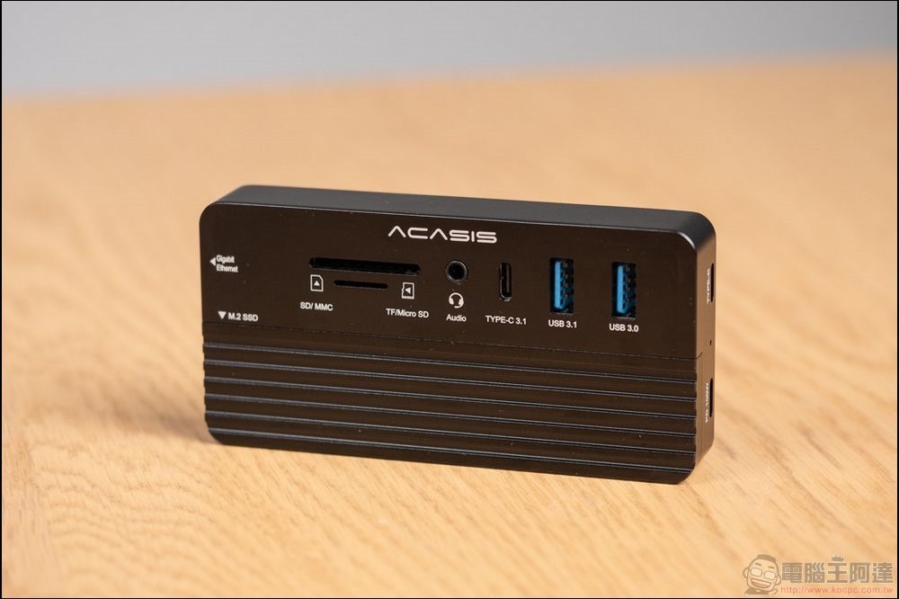 ACASIS 10-in-1 SSD 集線盒開箱 - 01 ACASIS 10-in-1 SSD 集線盒開箱 - 01