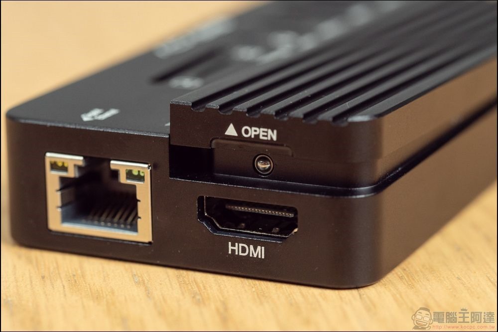ACASIS 10-in-1 SSD 集線盒開箱 - 10 ACASIS 10-in-1 SSD 集線盒開箱 - 10