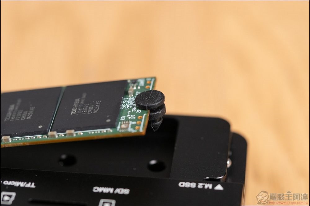 ACASIS 10-in-1 SSD 集線盒開箱 - 11 ACASIS 10-in-1 SSD 集線盒開箱 - 11