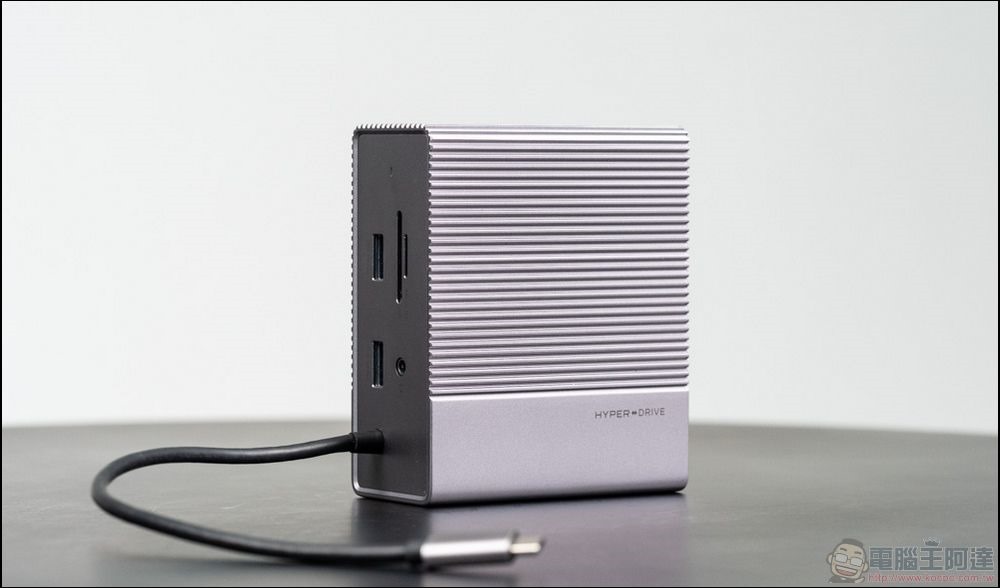 HyperDrive USB-C Hub 4in1 開箱 - 04 HyperDrive USB-C Hub 4in1 開箱 - 04