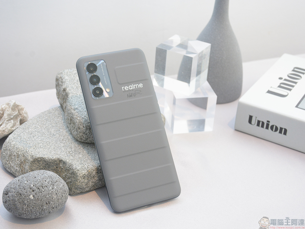 realme GT 大師版在台上市,強烈設計感的街拍新寵 - 電腦王阿達 realme GT 大師版在台上市,強烈設計感的街拍新寵 - 電腦王阿達