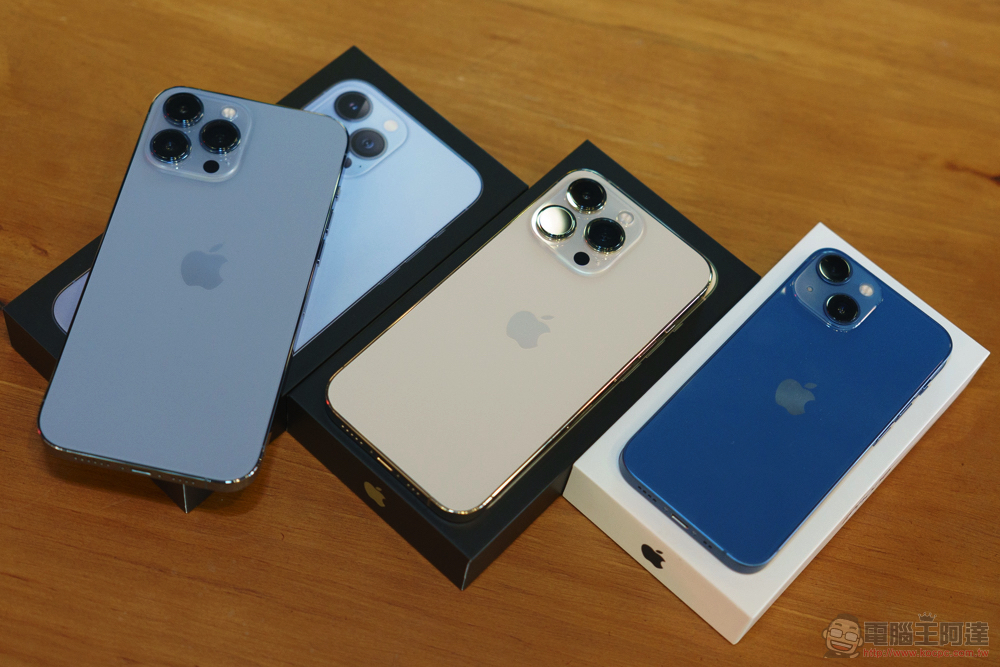 iPhone 13 Pro Max 開箱圖賞,用 imos 全機防護將天峰藍的滑順永留手心 - 電腦王阿達 iPhone 13 Pro Max 開箱圖賞,用 imos 全機防護將天峰藍的滑順永留手心 - 電腦王阿達