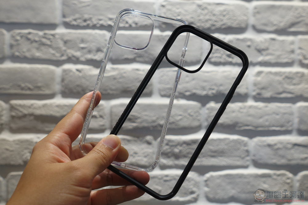 iPhone 13 Pro Max 開箱圖賞,用 imos 全機防護將天峰藍的滑順永留手心 - 電腦王阿達 iPhone 13 Pro Max 開箱圖賞,用 imos 全機防護將天峰藍的滑順永留手心 - 電腦王阿達