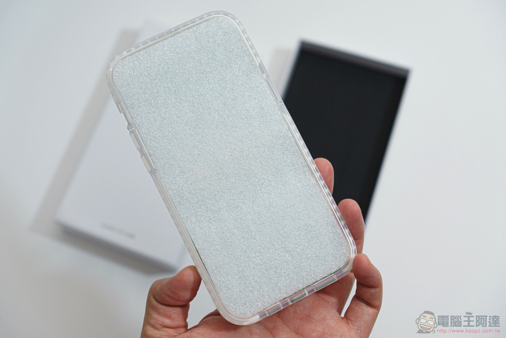 啟動 iPhone 13 系列「強悍級模式」,CASETiFY 防摔殼開箱體驗 - 電腦王阿達 啟動 iPhone 13 系列「強悍級模式」,CASETiFY 防摔殼開箱體驗 - 電腦王阿達