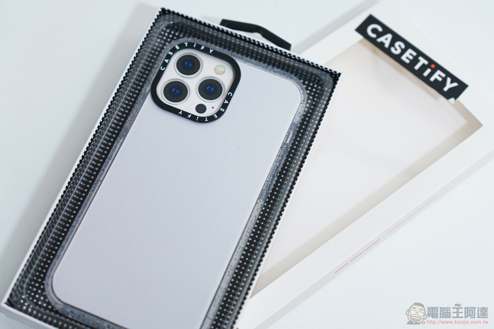 啟動 iPhone 13 系列「強悍級模式」,CASETiFY 防摔殼開箱體驗 - 電腦王阿達 啟動 iPhone 13 系列「強悍級模式」,CASETiFY 防摔殼開箱體驗 - 電腦王阿達