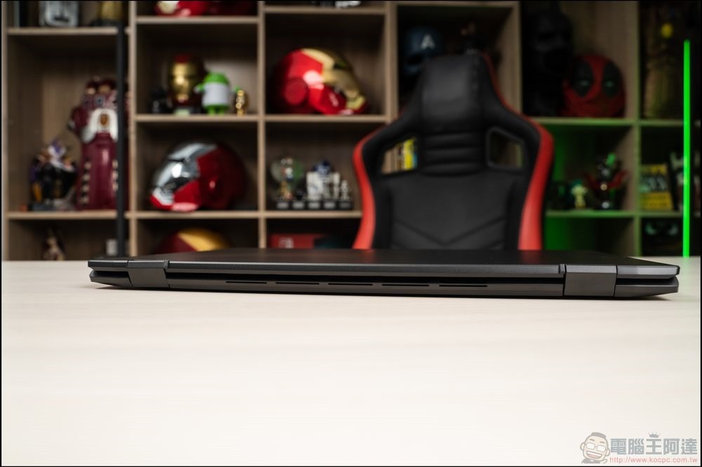 MSI Summit E16 Flip 開箱 - 13 MSI Summit E16 Flip 開箱 - 13