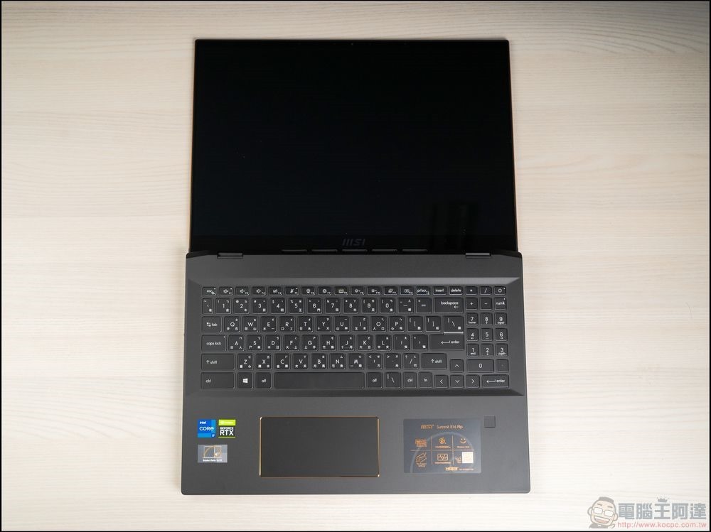 MSI Summit E16 Flip 開箱 - 23 MSI Summit E16 Flip 開箱 - 23