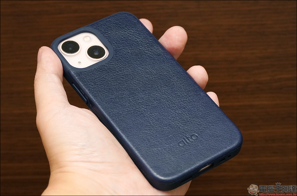 Alto iPhone 13 皮革防摔手機殼開箱:全系列採義大利頭層牛皮包覆,質感品味、實用功能兼具 - 電腦王阿達 Alto iPhone 13 皮革防摔手機殼開箱:全系列採義大利頭層牛皮包覆,質感品味、實用功能兼具 - 電腦王阿達