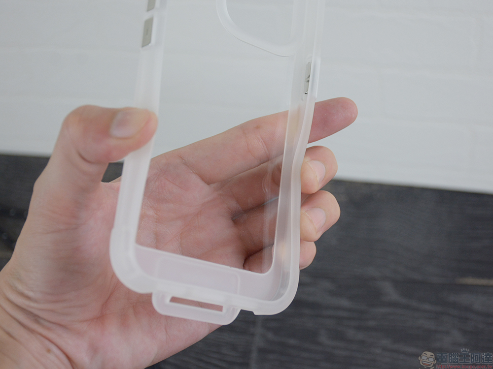 bitplay Wander Case 隨行殼 for iPhone 13 系列 開箱、動手玩,輕薄、多變、完美相容 MagSafe 還具備軍規防摔 - 電腦王阿達 bitplay Wander Case 隨行殼 for iPhone 13 系列 開箱、動手玩,輕薄、多變、完美相容 MagSafe 還具備軍規防摔 - 電腦王阿達