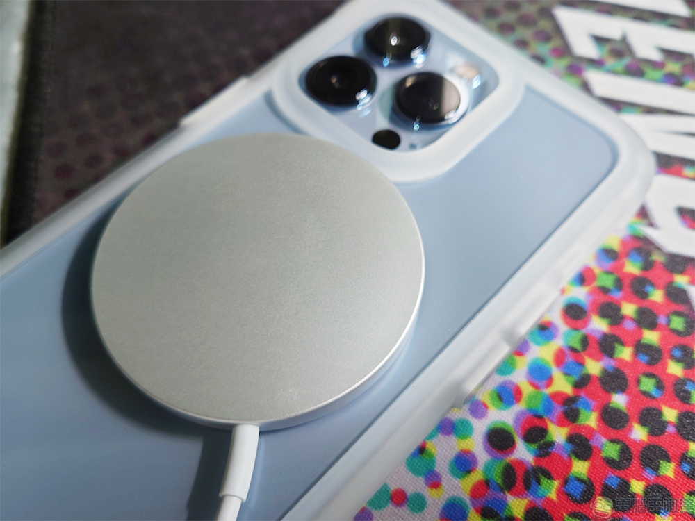 bitplay Wander Case 隨行殼 for iPhone 13 系列 開箱、動手玩,輕薄、多變、完美相容 MagSafe 還具備軍規防摔 - 電腦王阿達 bitplay Wander Case 隨行殼 for iPhone 13 系列 開箱、動手玩,輕薄、多變、完美相容 MagSafe 還具備軍規防摔 - 電腦王阿達