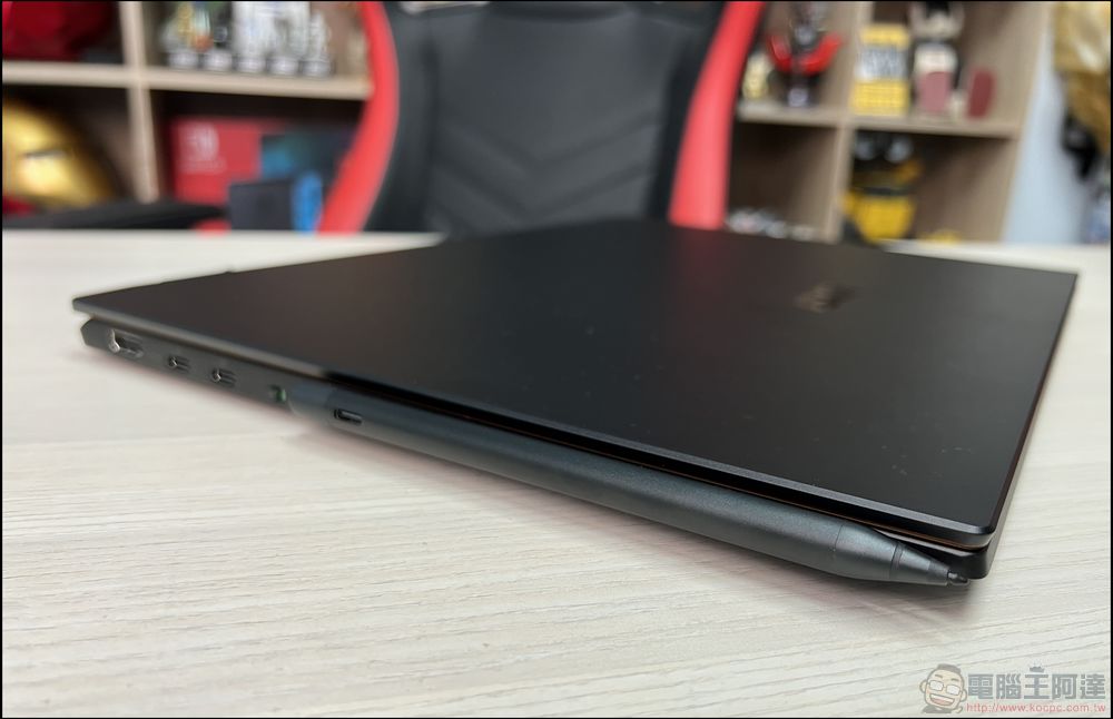 MSI Summit E16 Flip 開箱:最輕薄 RTX 獨顯商務翻轉筆電登場! - 電腦王阿達 MSI Summit E16 Flip 開箱:最輕薄 RTX 獨顯商務翻轉筆電登場! - 電腦王阿達