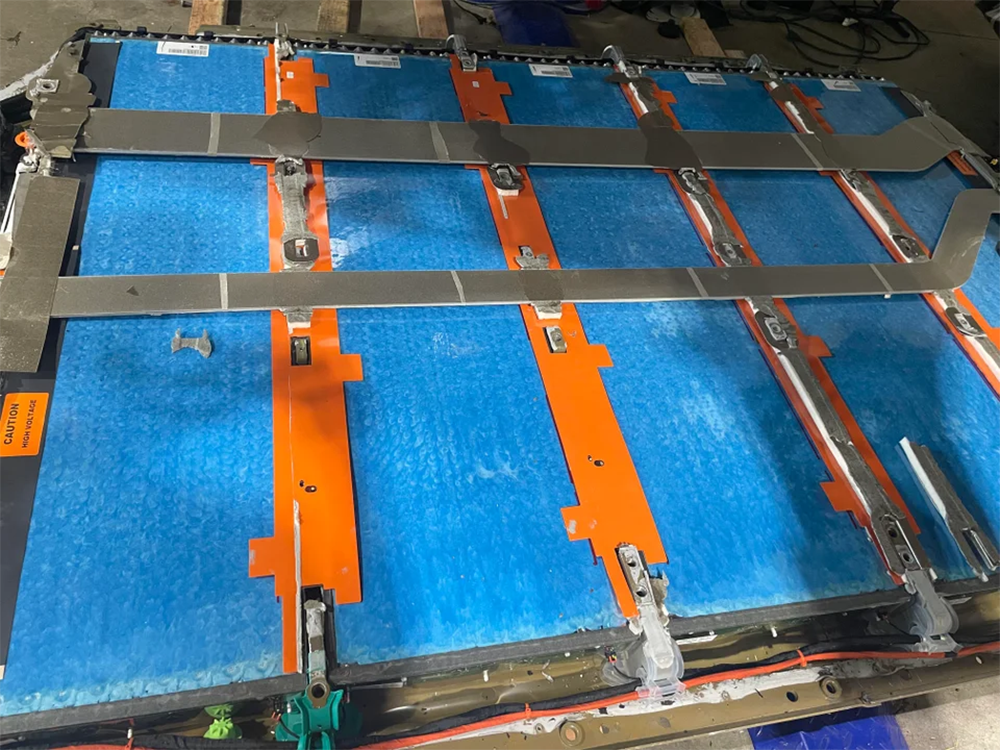 簡化到只剩五個分區?Model S Plaid 的新電池模組已被拆解分析 - 電腦王阿達 簡化到只剩五個分區?Model S Plaid 的新電池模組已被拆解分析 - 電腦王阿達