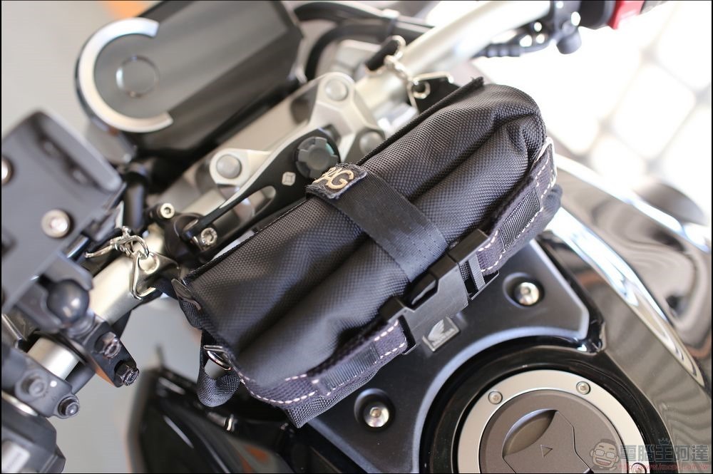 Z BAG 車用快取包 - 27 Z BAG 車用快取包 - 27