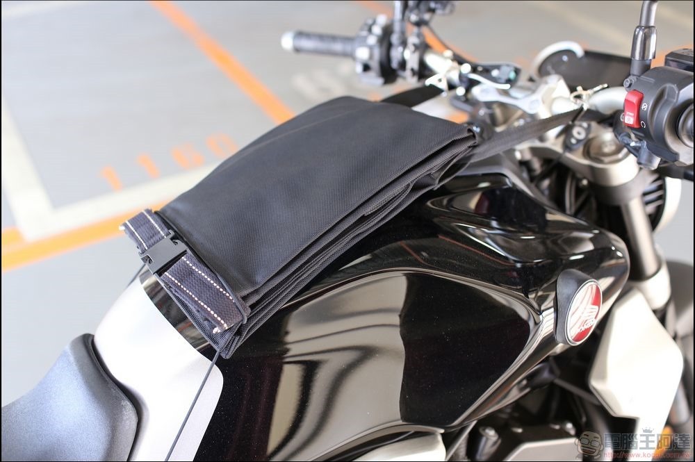 Z BAG 車用快取包 - 28 Z BAG 車用快取包 - 28