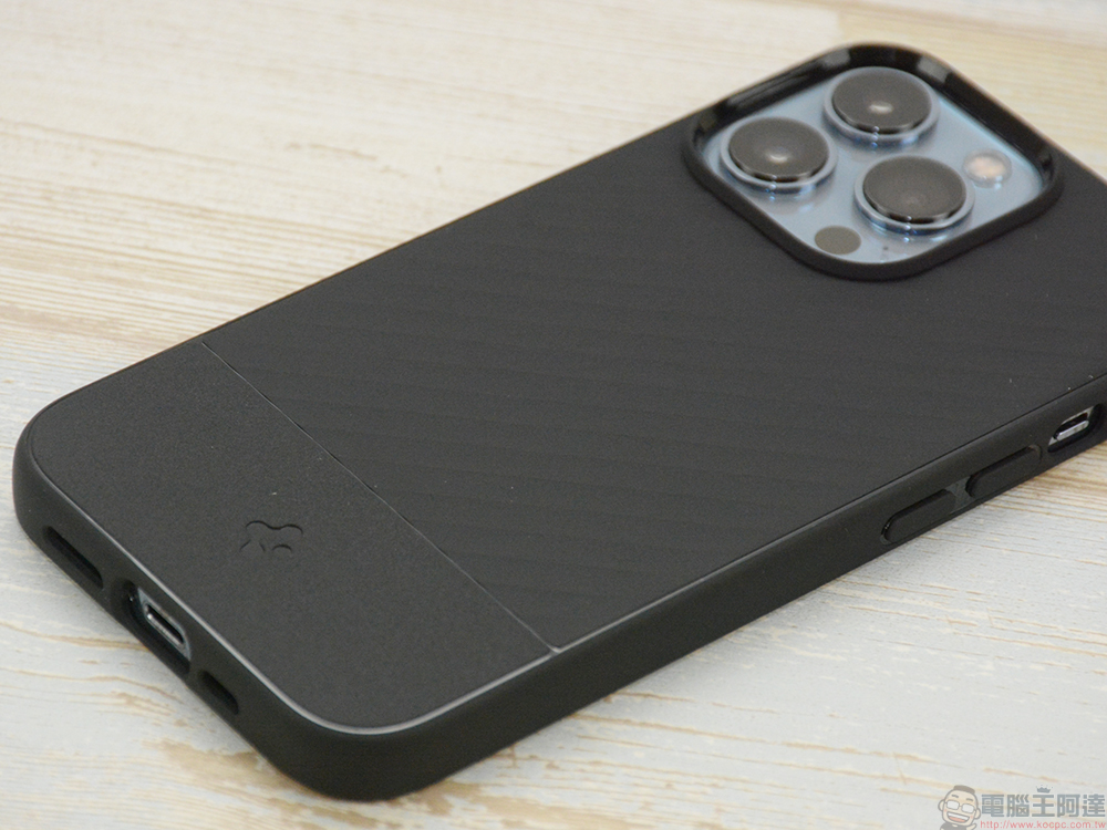 Spigen iPhone 13 Pro 系列防摔保護殼動手玩,極簡美學、精湛工藝與耐用的絕妙平衡 - 電腦王阿達 Spigen iPhone 13 Pro 系列防摔保護殼動手玩,極簡美學、精湛工藝與耐用的絕妙平衡 - 電腦王阿達