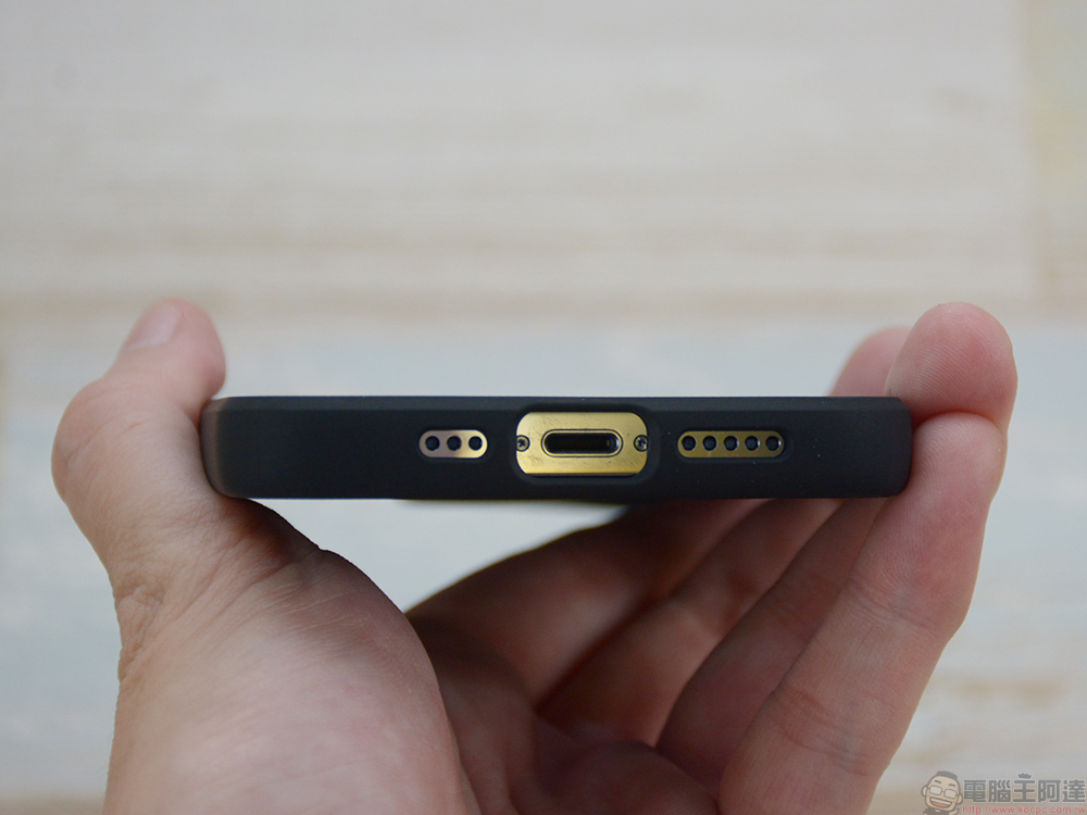Spigen iPhone 13 Pro 系列防摔保護殼動手玩,極簡美學、精湛工藝與耐用的絕妙平衡 - 電腦王阿達 Spigen iPhone 13 Pro 系列防摔保護殼動手玩,極簡美學、精湛工藝與耐用的絕妙平衡 - 電腦王阿達