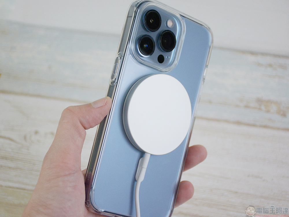 Spigen iPhone 13 Pro 系列防摔保護殼動手玩,極簡美學、精湛工藝與耐用的絕妙平衡 - 電腦王阿達 Spigen iPhone 13 Pro 系列防摔保護殼動手玩,極簡美學、精湛工藝與耐用的絕妙平衡 - 電腦王阿達