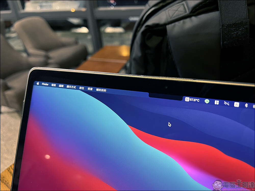 MacBook Pro 瀏海螢幕模擬工具，讓舊款 Mac 電腦用戶提前「體驗」瀏海螢幕顯示效果 - 電腦王阿達