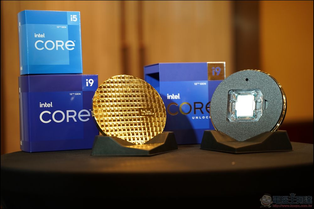 牙膏擠爆!地表最強處理器 Intel 第 12 代 i9-12900K / i5-12600K 效能實測(feat. MSI Z690 Carbon Wifi) - 電腦王阿達 牙膏擠爆!地表最強處理器 Intel 第 12 代 i9-12900K / i5-12600K 效能實測(feat. MSI Z690 Carbon Wifi) - 電腦王阿達