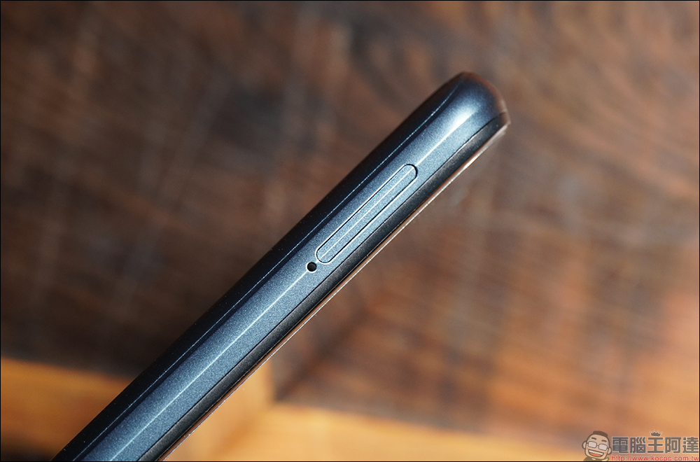 realme GT Neo2 開箱、評測|「Cool 冷黑薄荷」潮流性能旗艦殺手強勢登場!(同場加映:narzo 50 系列高 CP 值長續航平價新機) - 電腦王阿達 realme GT Neo2 開箱、評測|「Cool 冷黑薄荷」潮流性能旗艦殺手強勢登場!(同場加映:narzo 50 系列高 CP 值長續航平價新機) - 電腦王阿達