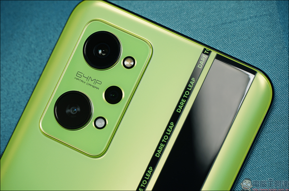 realme GT Neo2 開箱、評測|「Cool 冷黑薄荷」潮流性能旗艦殺手強勢登場!(同場加映:narzo 50 系列高 CP 值長續航平價新機) - 電腦王阿達 realme GT Neo2 開箱、評測|「Cool 冷黑薄荷」潮流性能旗艦殺手強勢登場!(同場加映:narzo 50 系列高 CP 值長續航平價新機) - 電腦王阿達