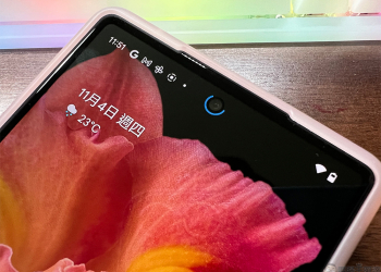 為打洞螢幕設計 Android 應用「Energy Ring」，從顏色看見電量百分比