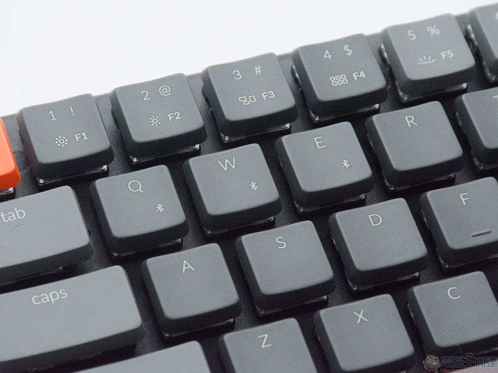 Keychron K7 極輕薄無線機械式鍵盤(炫彩版)開箱動手玩:纖巧便攜好手感,造就移動辦公高效生產力 - 電腦王阿達 Keychron K7 極輕薄無線機械式鍵盤(炫彩版)開箱動手玩:纖巧便攜好手感,造就移動辦公高效生產力 - 電腦王阿達