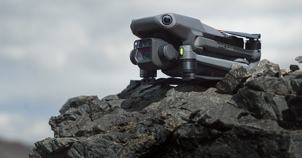 電影級折疊空拍機 DJI Mavic 3 Cine 發表:哈蘇色彩 4/3 大感光元件、支援 4G 模組還能拍 ProRes - 電腦王阿達 電影級折疊空拍機 DJI Mavic 3 Cine 發表:哈蘇色彩 4/3 大感光元件、支援 4G 模組還能拍 ProRes - 電腦王阿達