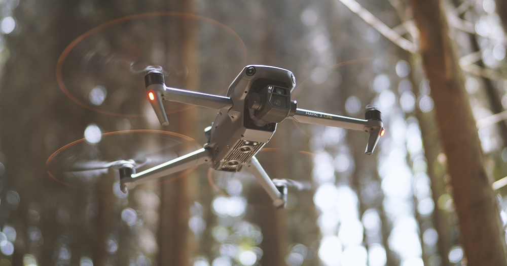 電影級折疊空拍機 DJI Mavic 3 Cine 發表:哈蘇色彩 4/3 大感光元件、支援 4G 模組還能拍 ProRes - 電腦王阿達 電影級折疊空拍機 DJI Mavic 3 Cine 發表:哈蘇色彩 4/3 大感光元件、支援 4G 模組還能拍 ProRes - 電腦王阿達