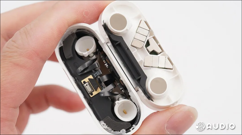 AirPods 3 拆解報告:外觀與 AirPods Pro 相似,但內部構造完全不同 - 電腦王阿達 AirPods 3 拆解報告:外觀與 AirPods Pro 相似,但內部構造完全不同 - 電腦王阿達